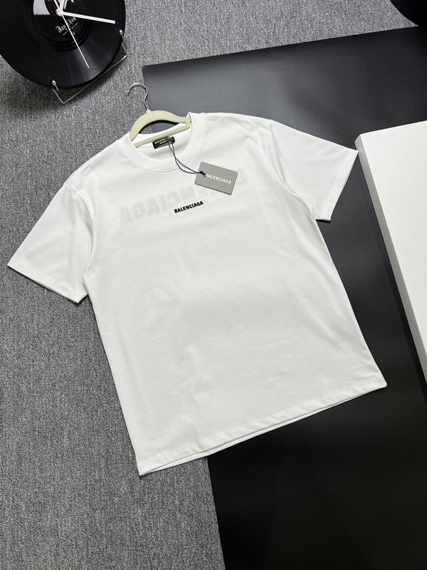 ブランドTシャツ背面デザイン